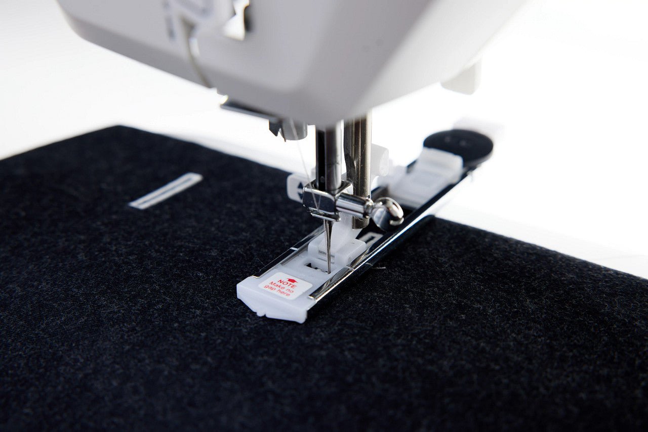 Viking Onyx 25 Sewing Machine
