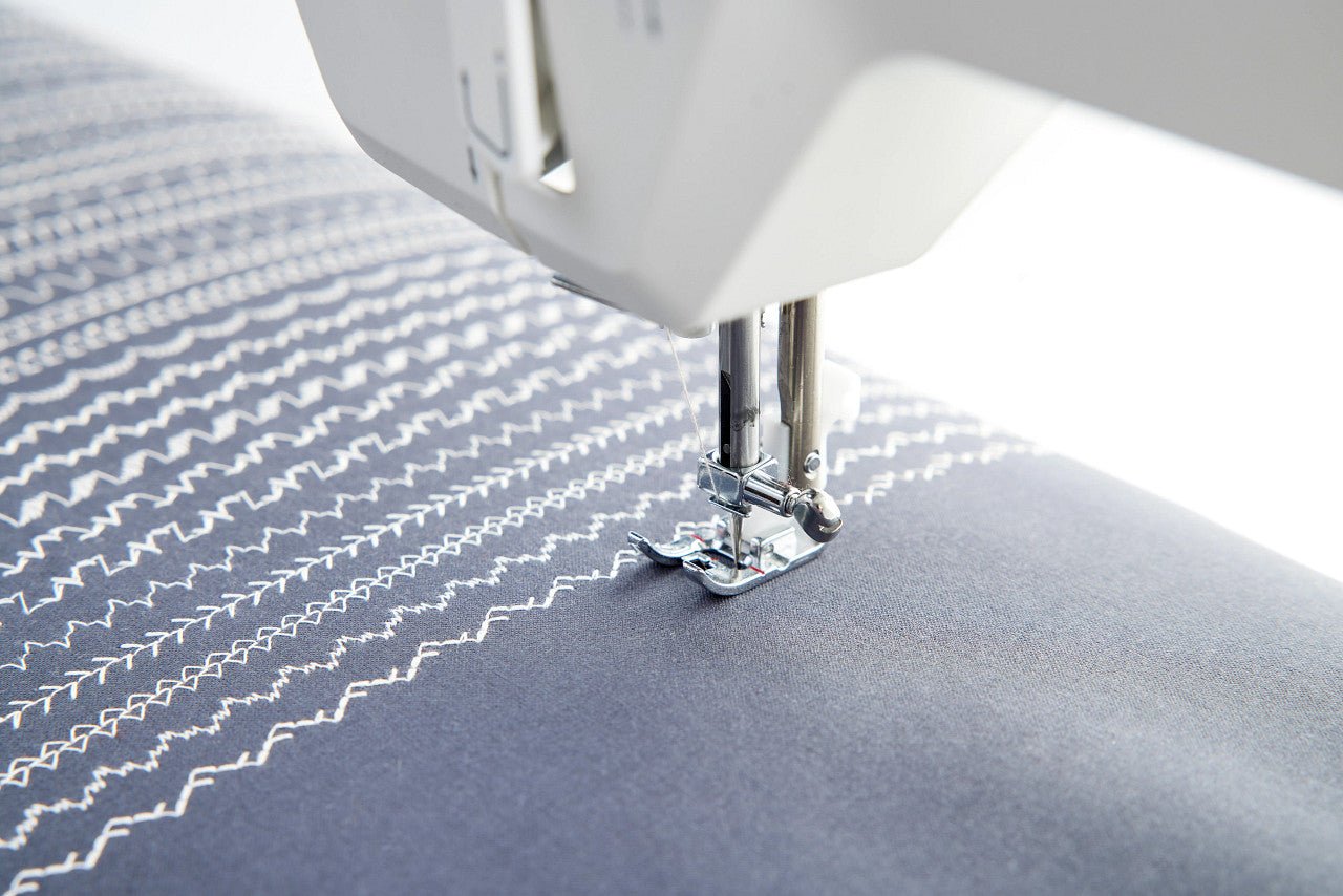 Viking Onyx 25 Sewing Machine