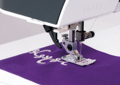 Pfaff Quilt Expression 720 Sewing and Quilting Machine