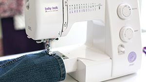 Baby Lock Zeal Sewing Machine from the Genuine Collection - with FREE Bundle (BA-LOK60D + AK6193)