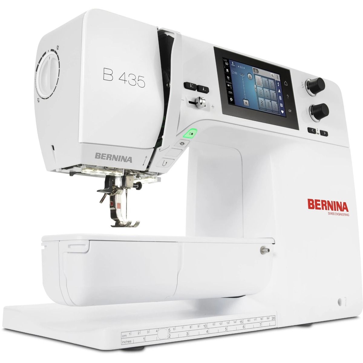 Bernina 435 Sewing and Quilting Machine Front,Bernina 435 Sewing and Quilting Machine Angled,Bernina 435 Sewing and Quilting Machine Angled,Bernina 435 Sewing and Quilting Machine with Project,Bernina 435 Sewing and Quilting Machine with Project