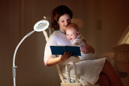 Daylight Magnificent Pro 3-in-1 Magnifying Lamp